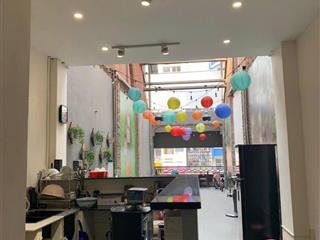 Bán gấp nhà mt bùi viện  đề thám đoạn đẹp nhất dt 4 x 23m 5 tầng hđt 100 triệu/tháng giá 64 tỷ