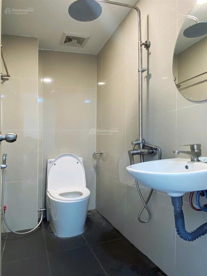26 tỷ  bán gấp nhà mt đường 3/2, phường 12 quận 10, dt 4m x 18,5m, 5 tầng, hđt 70 triệu/tháng
