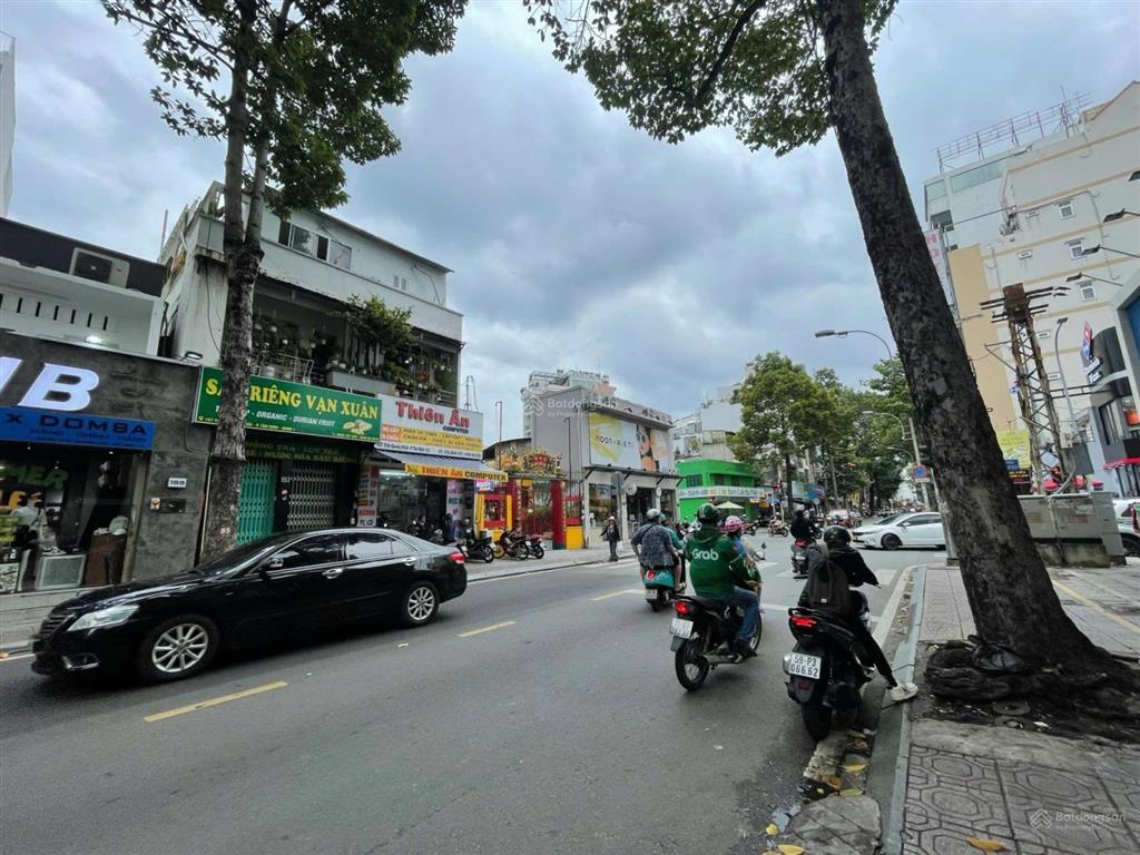 35 tỷ  bán gấp nhà mt ngay chợ tân định quận 1, dt 4 x 17m kc 5 tầng