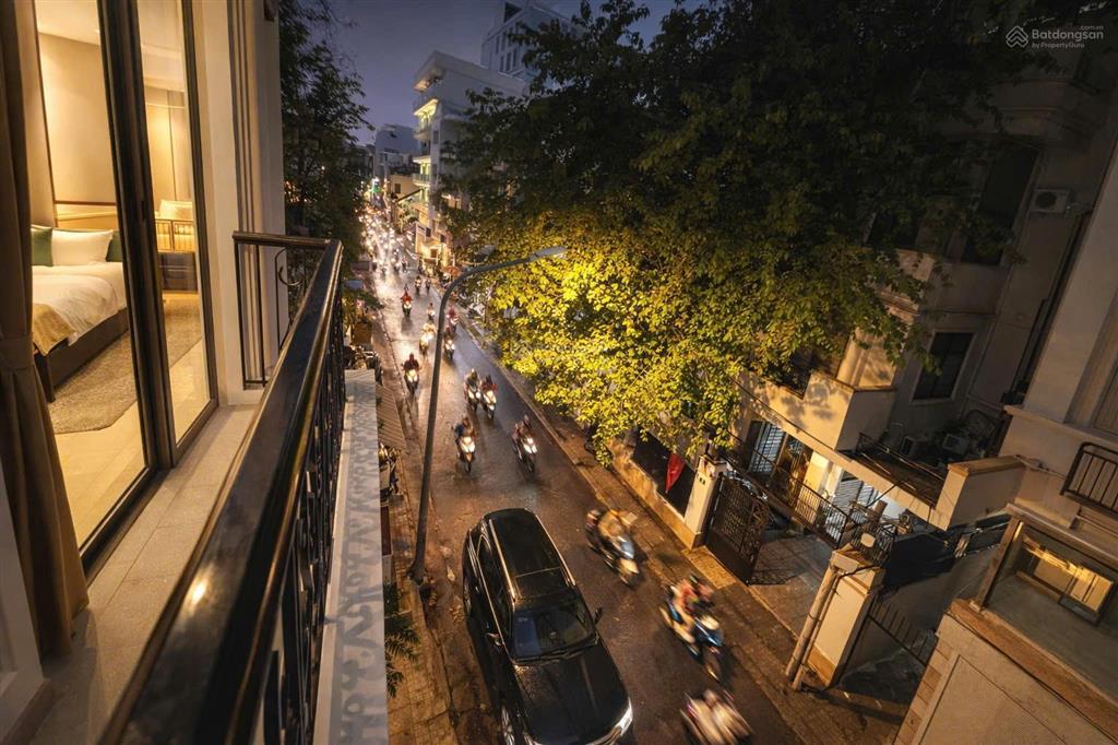 Bán gấp nhà mặt tiền  p.đakao  quận 1 dt 4m x 19m nhà mới, hđt 660 triệu/năm  giá 29 tỷ