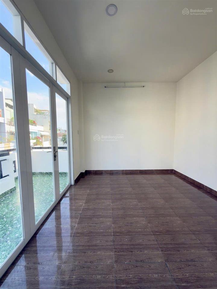 55 tỷ  bán gấp toà nhà đường nguyễn thị minh khai dt 12,5 x 12m, hầm 7 tầng, hđ thuê ~1,5 tỷ/năm
