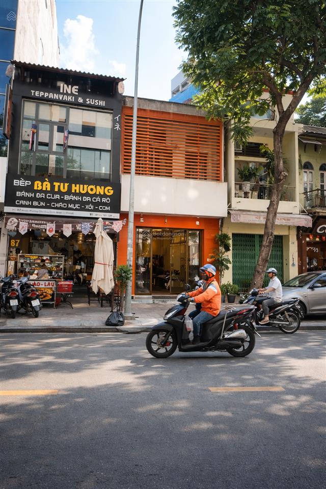 35 tỷ  bán gấp nhà mt lê thị hồng gấm  yersin  p. bến thành  quận 1 dt 4,1m x 19m 3 tầng