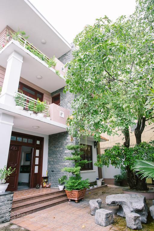 Bán gấp biệt thự khan hiếm đường lê văn sỹ  quận 3 dt 13,2 x 25m, giá bán 227 triệu/m2