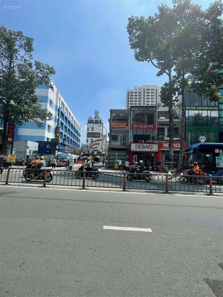 Siêu phẩm góc 2 mt lý thường kiệt q.10 dt 4,4 x 18m kc 4 tầng  32 tỷ