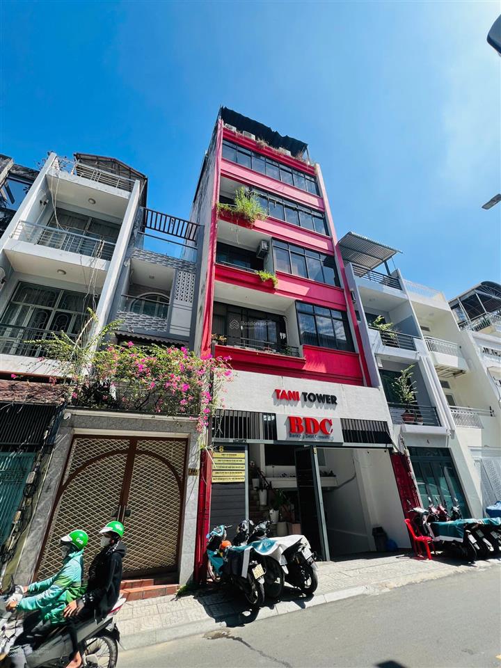 Bán gấp tòa nhà p. tân định  quận 1 dt 7m x 15m hầm 5 tầng  hđt 125 triệu/tháng  giá 46 tỷ