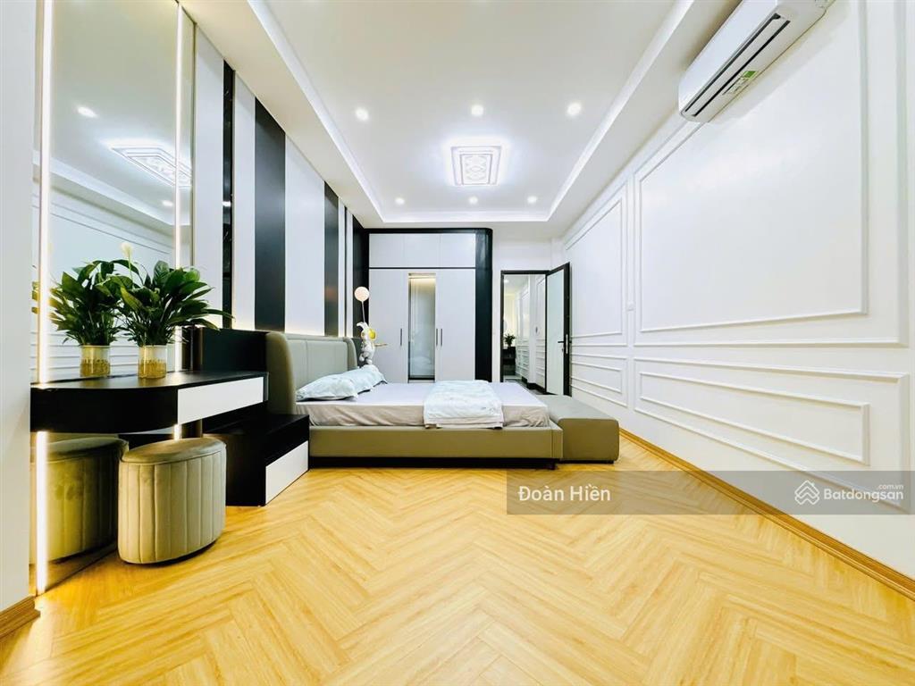 Bán gấp trước tết! nhà đào tấn, ngõ thông, gần phố, dân xây kcbt, tặng nt51m*5t, giá chỉ nhỉnh 9t