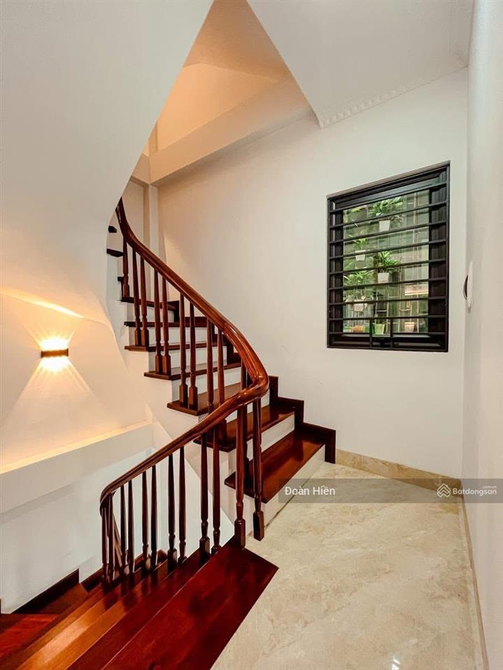 Bán gấp trước tết! nhà đào tấn, ngõ thông, gần phố, dân xây kcbt, tặng nt51m*5t, giá chỉ nhỉnh 9t