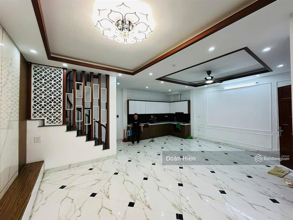 Bán gấp trước tết! nhà đào tấn, ngõ thông, gần phố, dân xây kcbt, tặng nt51m*5t, giá chỉ nhỉnh 9t