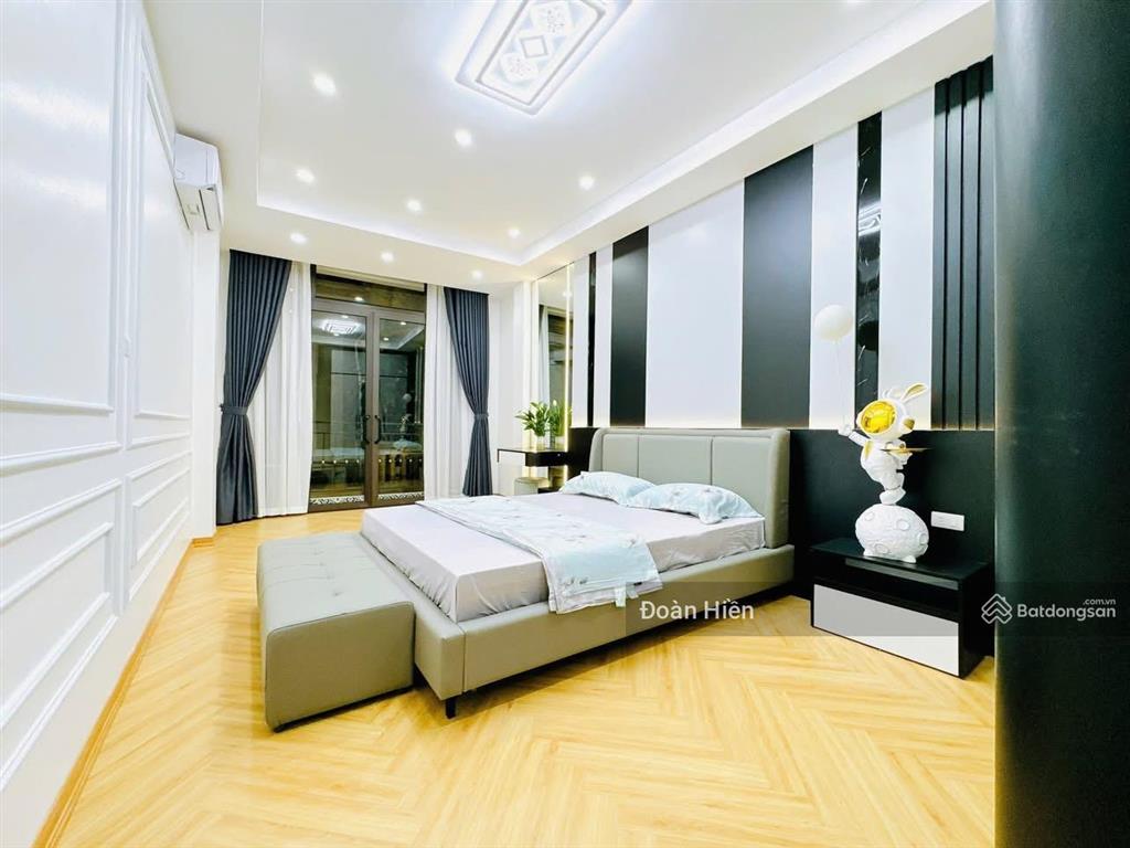 Bán gấp trước tết! nhà đào tấn, ngõ thông, gần phố, dân xây kcbt, tặng nt51m*5t, giá chỉ nhỉnh 9t