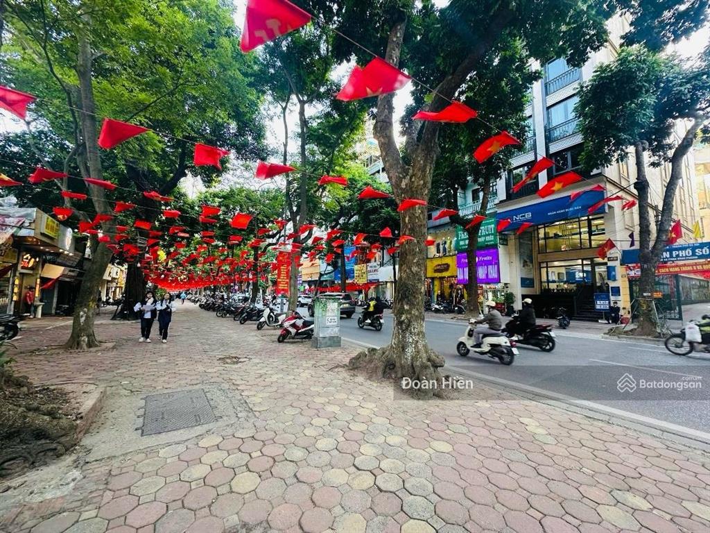 Hiếm, phan đình phùng, xây mới 6 tầng tm, ngõ to 3m, chỉ vài bước ra phố, ở/cho thuê homestay 36m2