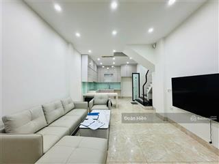 Cực hiếm nhà bán, phố cửa bắc, 25m ra ô tô, kd, ngõ thông thoáng, dân xây chắc chắn, tặng nt,5t*32m