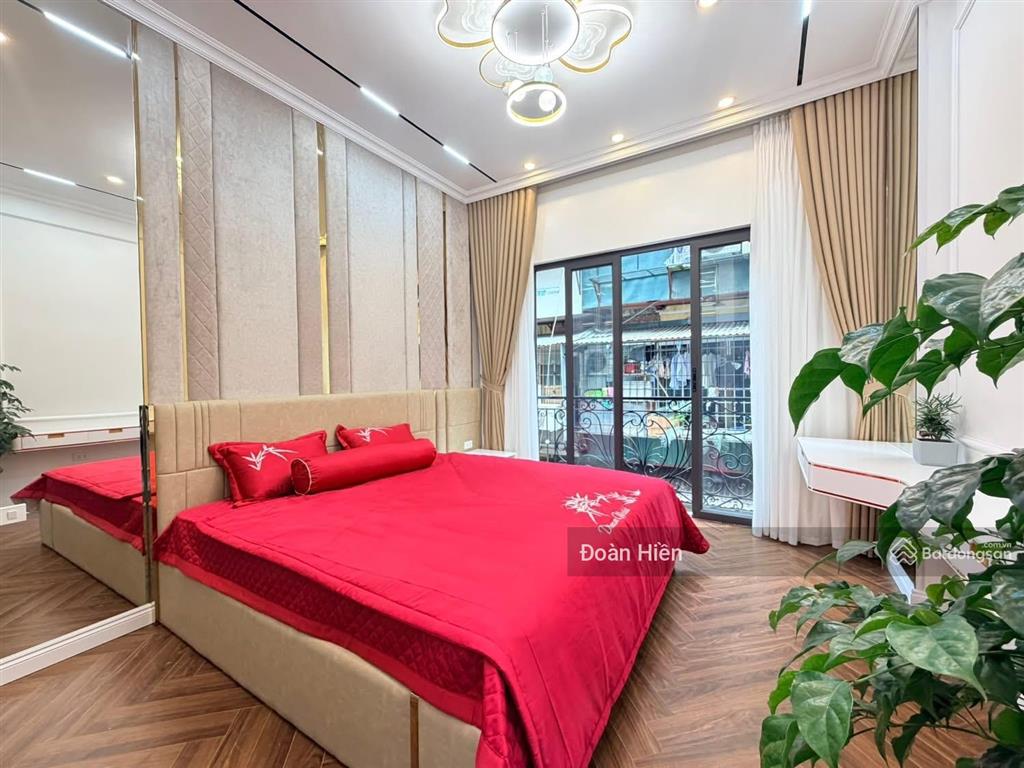 Giảm chào 650tr! nhà kim mã thông nguyễn công hoan, 20m ra ô tô, nhà mới tm, ở ngay đón tết, 43m*6t