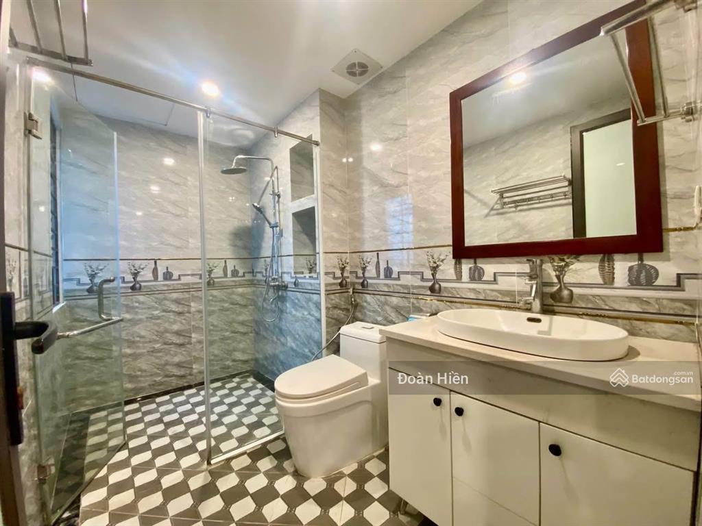 Chỉ 8,8 tỷ bạn đã có ngay nhà đội cấn, dt 45m, 30m ra ô tô, ngõ thông, ba gác tránh sh, ở ngay