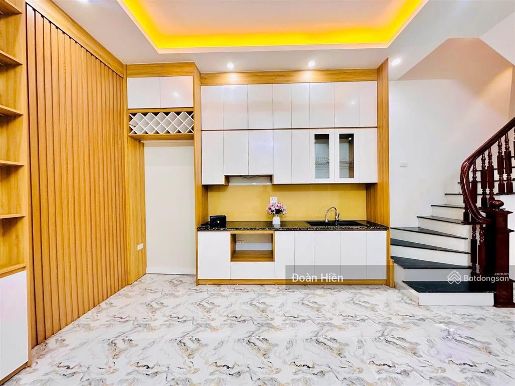 Tin chuẩn! nhà ngọc khánh, ngõ thông, gần ô tô, ba gác chạy, dân xây kcbt, tặng kèm nt, 50m*5t, 4pn