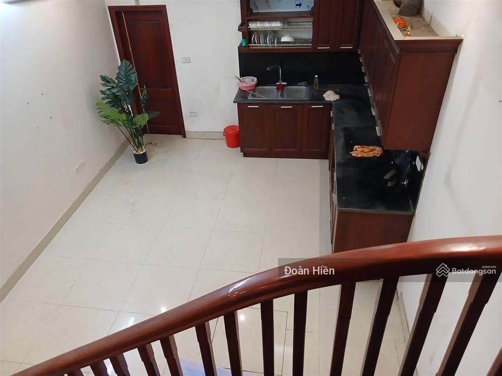 Chủ mót bán! nhà đội cấn, ngõ thông, gần ô tô, dân xây kcbt, tặng kèm nt, 45m*5t, chỉ 8,2 tỷ