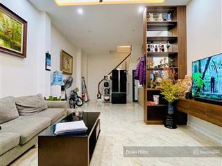 Lì xì đầu xuân! nhà riêng đội cấn, mặt ngõ thông kim mã, 10m thẳng tắp ra phố, ô tô đỗ cổng 39m2*5t