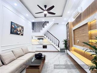 Duy nhất 1 căn! đào tấn, 100m ra ô tô, ngõ thông, sh quay đầu, chủ xây kcbt, tặng nt, 42m*5t