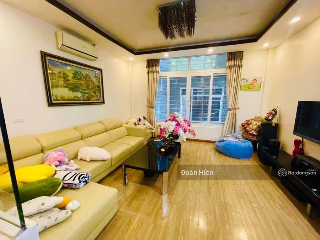 Xem là chốt! nhà kim mã, dân xây chắc chắn, 43m*4t, gần phố, ngõ thông, thoáng, ở ngay