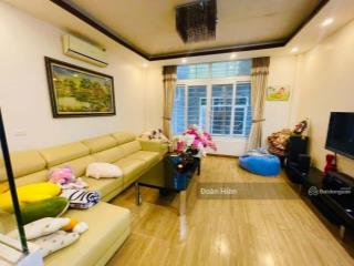 Xem là chốt! nhà kim mã, dân xây chắc chắn, 43m*4t, gần phố, ngõ thông, thoáng, ở ngay