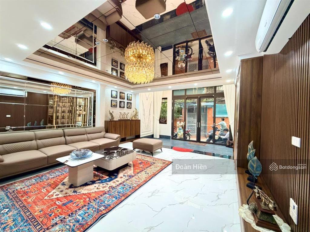 Sốc! giảm chào 600tr, nhà liễu giai, gần phố, ngõ thông, nhà mới full nt, vừa ở vừa cho thuê,48m*5t