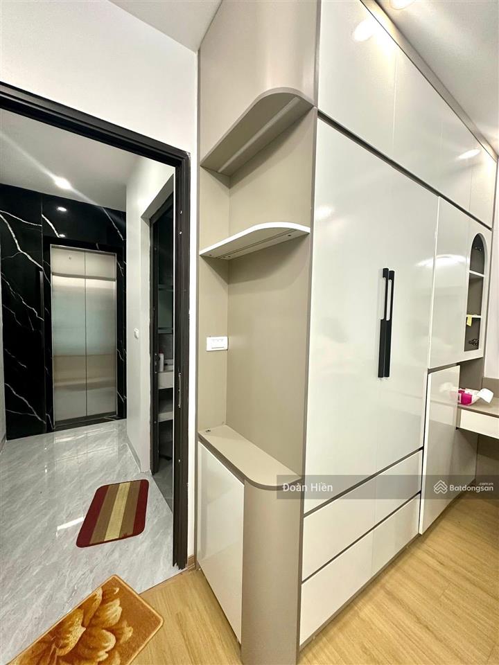 Chủ f0 cần sang tên nhà mới đội cấn, 6 tầng thang máy êm ru, 2 thoáng, ngõ 3 ba gác, full nt ở ngay