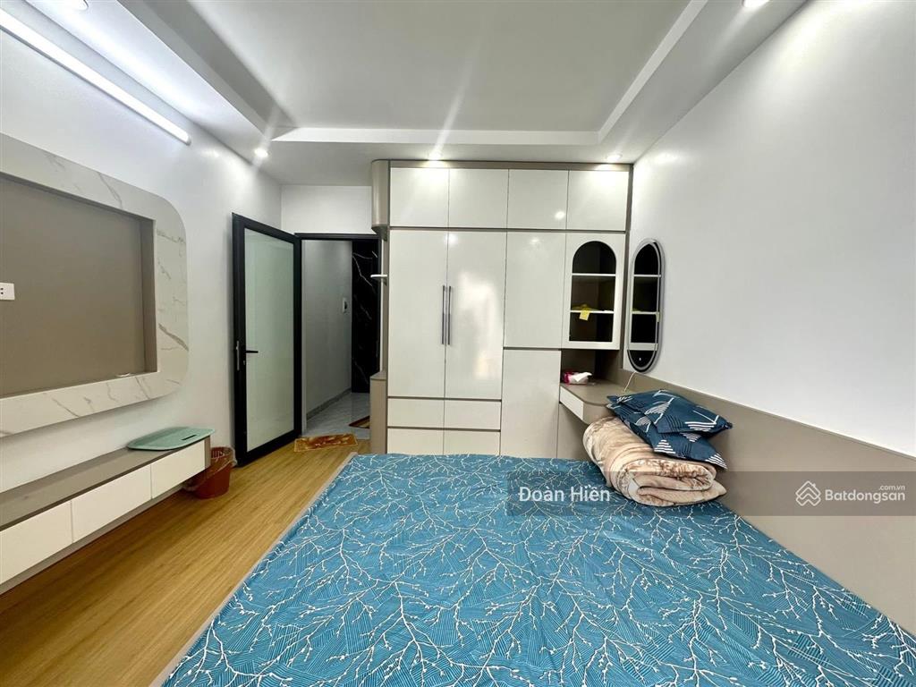 Chủ f0 cần sang tên nhà mới đội cấn, 6 tầng thang máy êm ru, 2 thoáng, ngõ 3 ba gác, full nt ở ngay