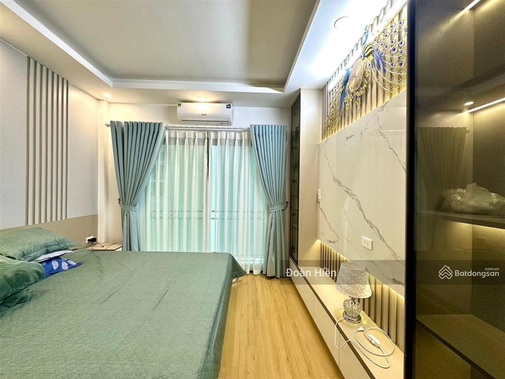 Chủ f0 cần sang tên nhà mới đội cấn, 6 tầng thang máy êm ru, 2 thoáng, ngõ 3 ba gác, full nt ở ngay