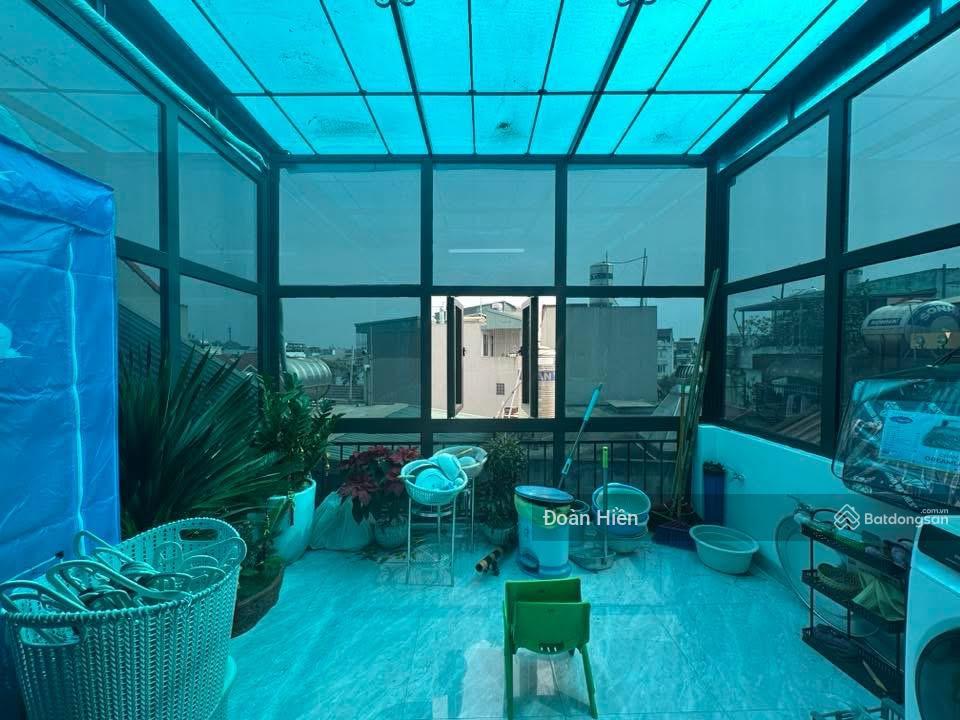 Chủ f0 cần sang tên nhà mới đội cấn, 6 tầng thang máy êm ru, 2 thoáng, ngõ 3 ba gác, full nt ở ngay