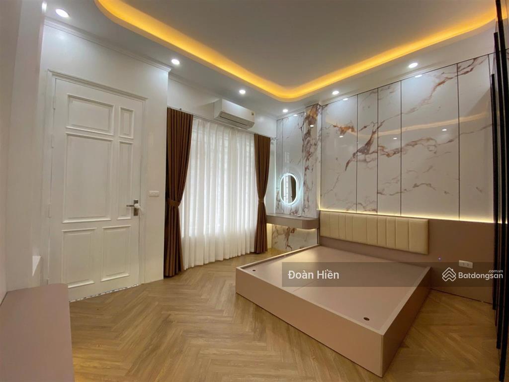 Chỉ 7x tỷ! văn cao, 3 nhà thẳng tắp phố, mặt ngõ thoáng sáng sh quay đầu, kinh doanh, ko qh 39m2