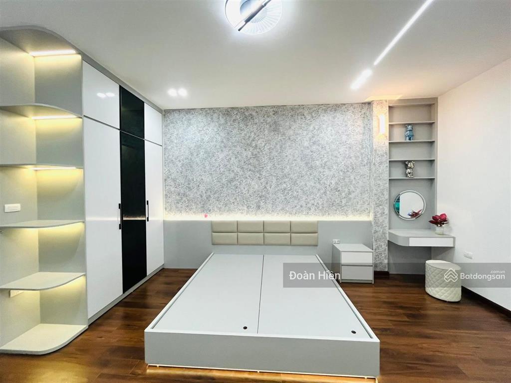 Chạm đáy! lô góc phan kế bính, nhà mới ở ngay, ngõ to ôtô đỗ cổng, gần phố, tặng full nt, 45m2*5t