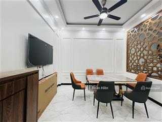 Giảm sâu! nhà đẹp văn cao, gần phố, ô tô đỗ cổng, ngõ thoáng sáng, xây mới, tặng nội thất, 30m2*5t