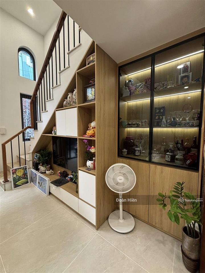 Chỉ 7,5 tỷ sở hữu nhà phố ngọc hà 39m2*5t, ngõ thông kinh doanh 50m oto tránh, hồ điều hòa, tặng nt