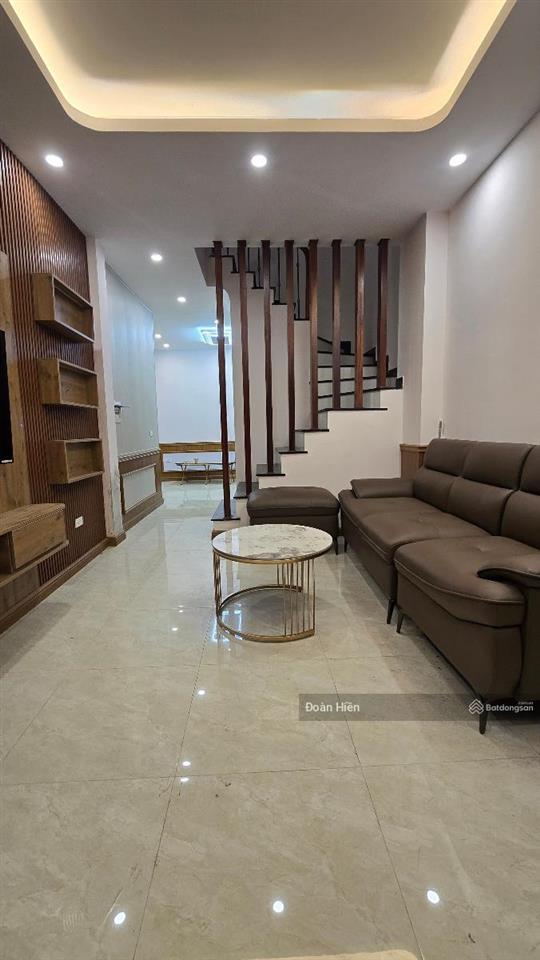 Tin chuẩn! nhà mới đội cấn ngay sát hồ đầm tròn, 10m ra phố ô tô tránh, dtsd 40m2, thương lượng sâu