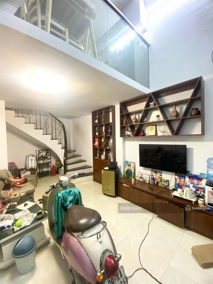 Bé hạt tiêu! p. ngọc hà, mặt ngõ thông kinh doanh, ô tô đỗ ngay cổng, tặng nt, sổ cc, dtsd 33m2*6t