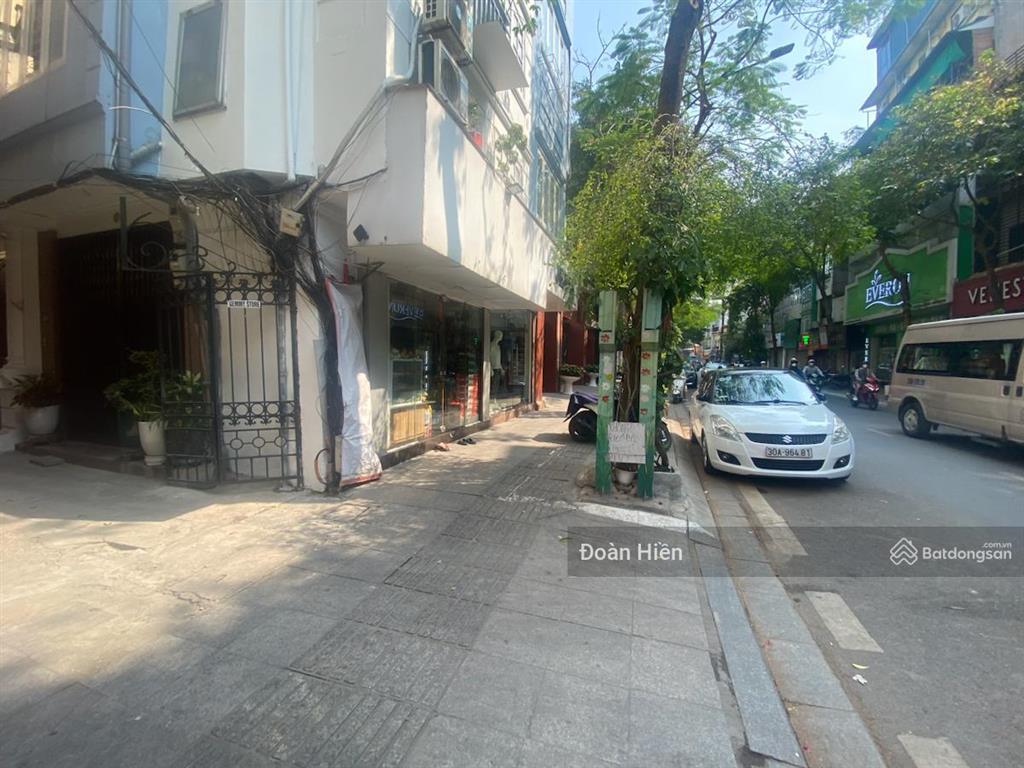 Hiếm phố cổ! cửa bắc, mặt ngõ nông to, 1 nhà thẳng tắp ra phố, xe tải đỗ cửa, ở+kd nhiều loại hình