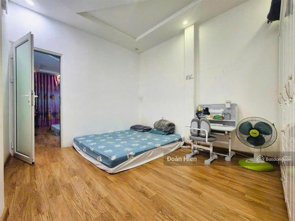Phân lô kim mã thượng, ô tô lùi cửa, ngõ kd, 50m ra phố, dân xây kcbt chắc chắn, ngõ 3m, 45m*5t