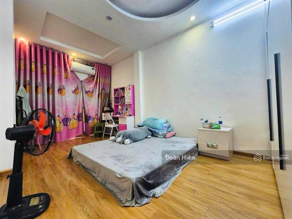 Phân lô kim mã thượng, ô tô lùi cửa, ngõ kd, 50m ra phố, dân xây kcbt chắc chắn, ngõ 3m, 45m*5t
