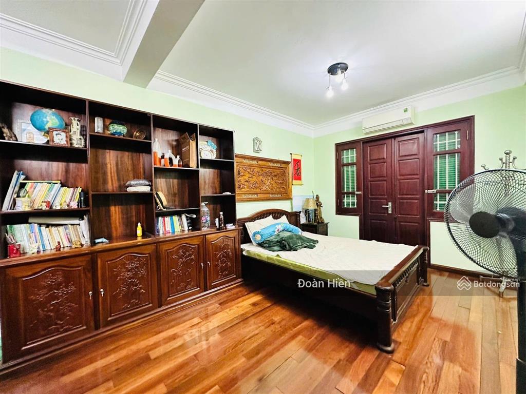 Mặt ngõ vip vạn bảo, ô tô lùi cửa, 40m ra phố, kinh doanh, sổ phân lô, dân xây ở ngay, 42m2*5t