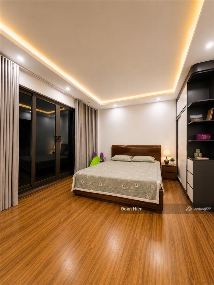 Đội cấn, mặt ngõ thẳng tắp, 3 bước ra phố, 35m2*5t chỉ 7.1 tỷ, 2 thoáng, sổ đỏ cc, ko qh