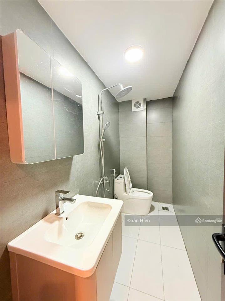 Bán nhà ngọc hà 50m², 7 tầng thang máy, ngõ thông, sát phố, sổ đỏ, gần sun prado hoàng hoa thám