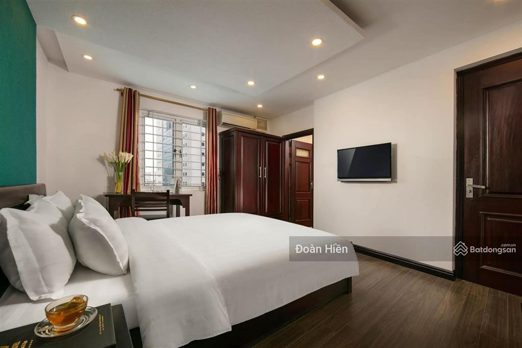 Bán nhà phố vạn phúc, khu phân lô ba đình, ô tô đỗ cửa, cách phố 1 nhà, sổ nở hậu, pháp lý chuẩn.
