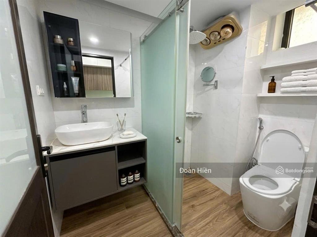 Căn 2ngủ tầng trung handiresco cổ nhuế, gần học viện tài chính, đh mỏ địa chất, sổ đỏ lâu dài, 59m2