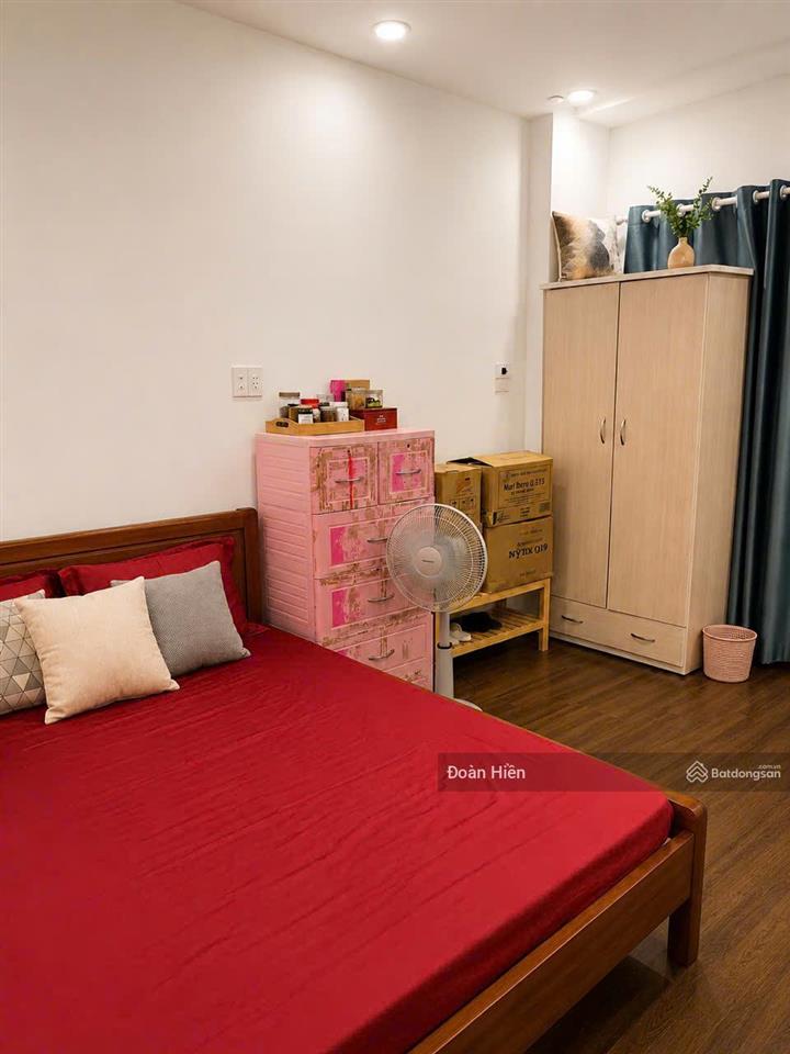 Ngọc hà, ngõ thông, thang máy, 1p ra ô tô, dân xây, sổ cc, ko lỗi phong thủy, gần hồ tây, 40m2*6t