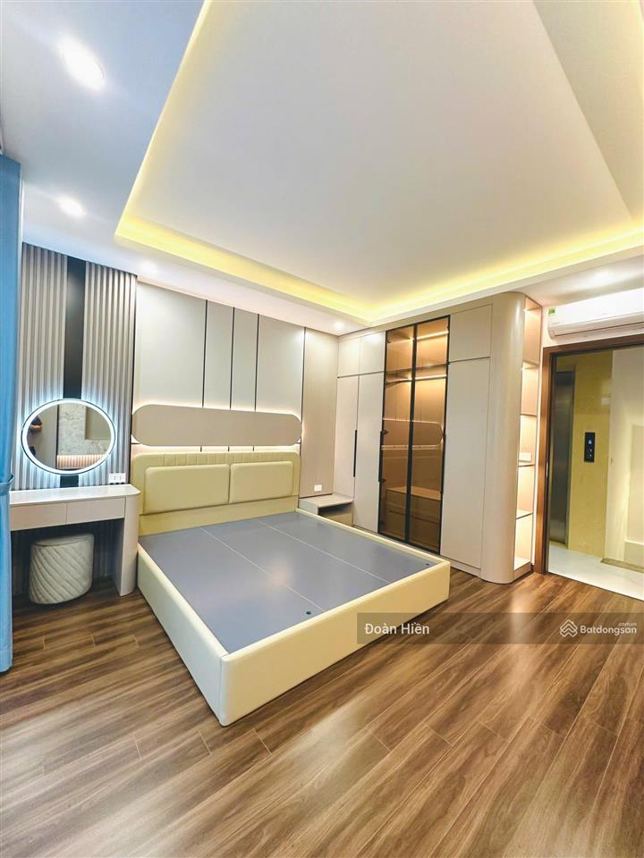 Khu pl nguyễn khang, mặt ngõ, gara, ô tô vào nhà, ngõ thông, ban công, thang máy, tặng nt, 46m2*6t