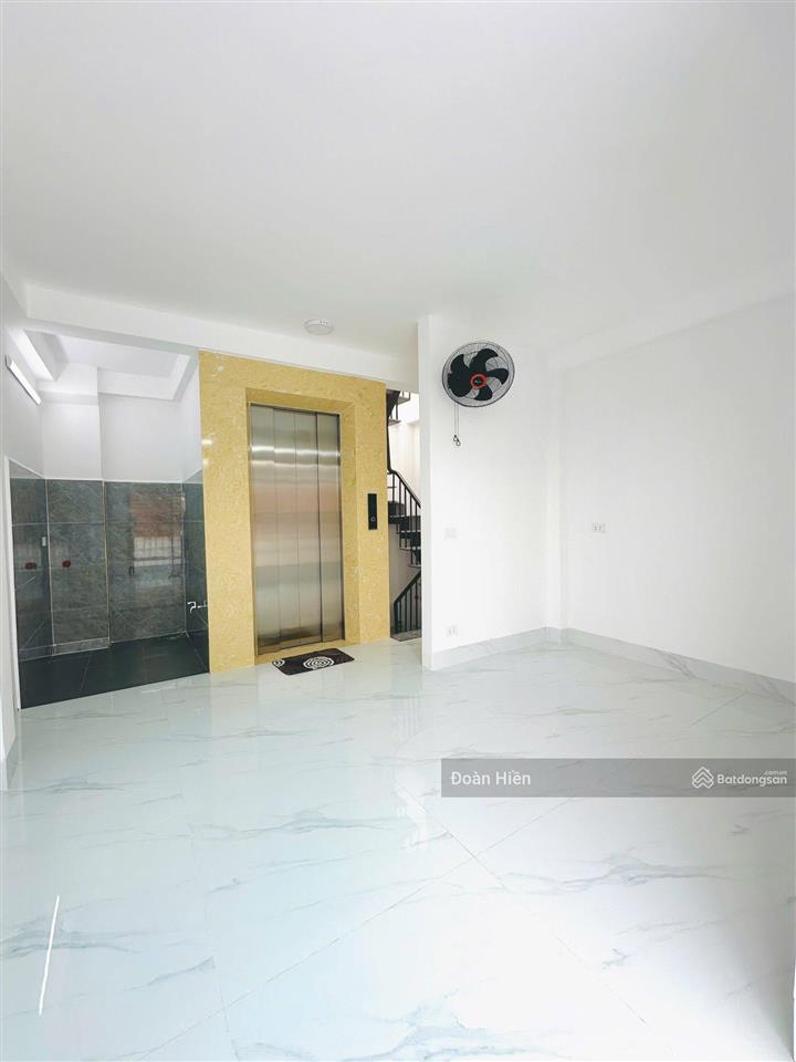 Khu pl nguyễn khang, mặt ngõ, gara, ô tô vào nhà, ngõ thông, ban công, thang máy, tặng nt, 46m2*6t