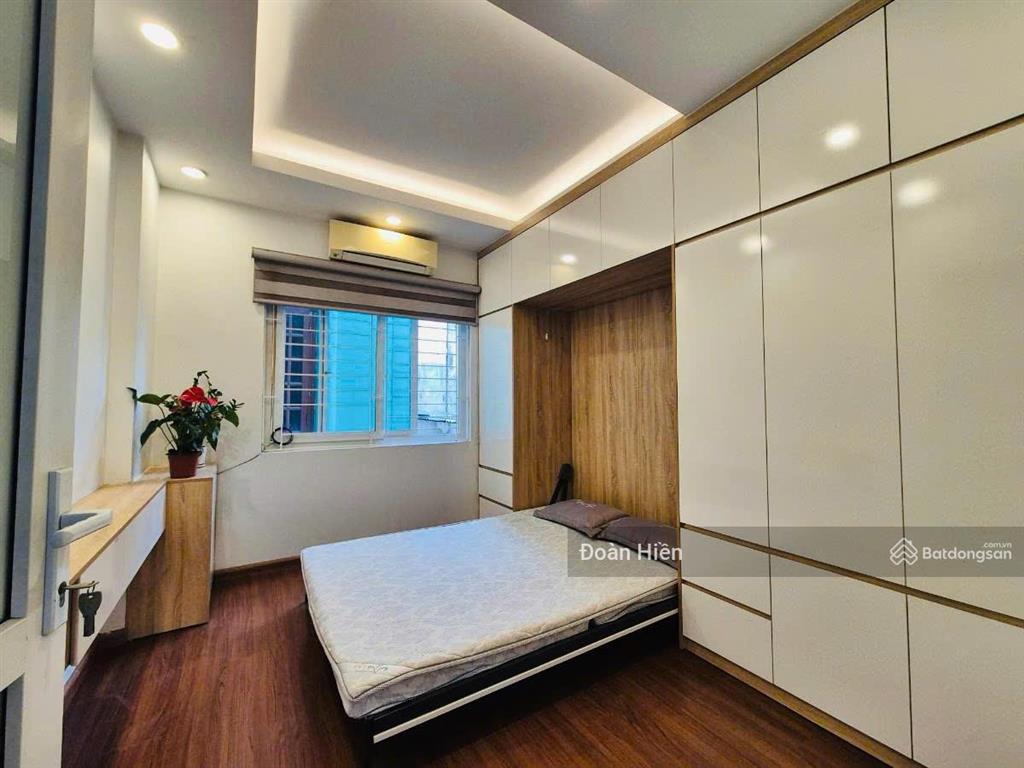 Sốc! mặt ngõ quan hoa, ngõ thông, ô tô vf3 đậu cửa, 15m ra mặt phố, sân để xe, sổ cc, dt ~20tr/th