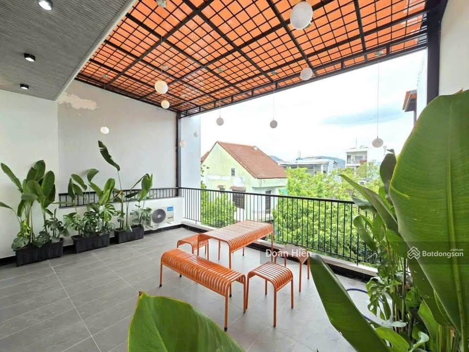 Đặc sắc nhà 7,9 tỷ phố đào tấn, hàng xóm lotte center, ngõ thông, nội thất đẹp, 45m2*5 tầng