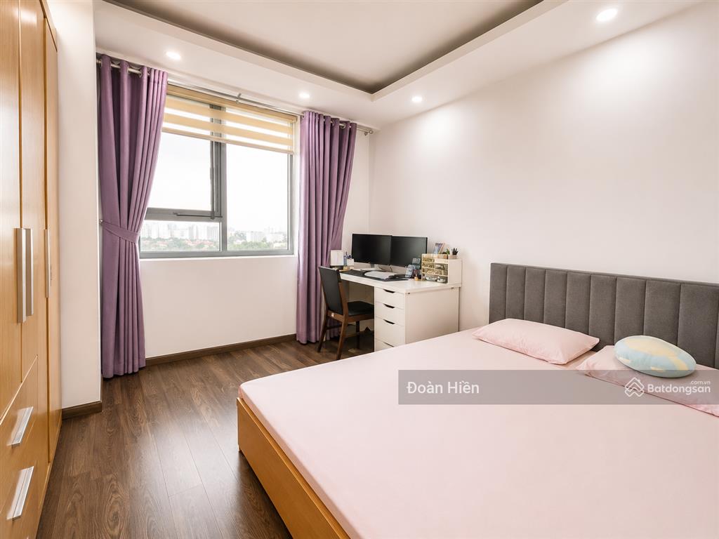 Căn góc 136 hồ tùng mậu, tiện ích goldmark city tầng 18, 65m2, 2pn2vs ban công đông bắc, sổ lâu dài