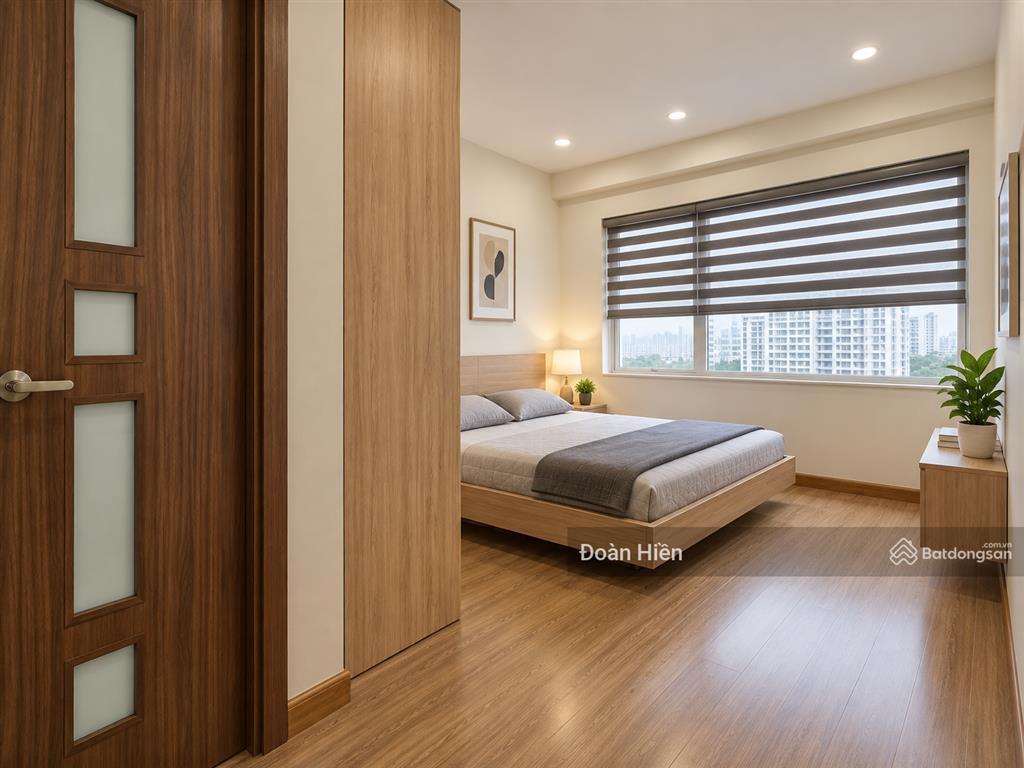 Hh thái hà bộ công an  căn hộ thương mại tầng cao  74m2 2n2vs ban công nam, view hồ, sổ chính chủ
