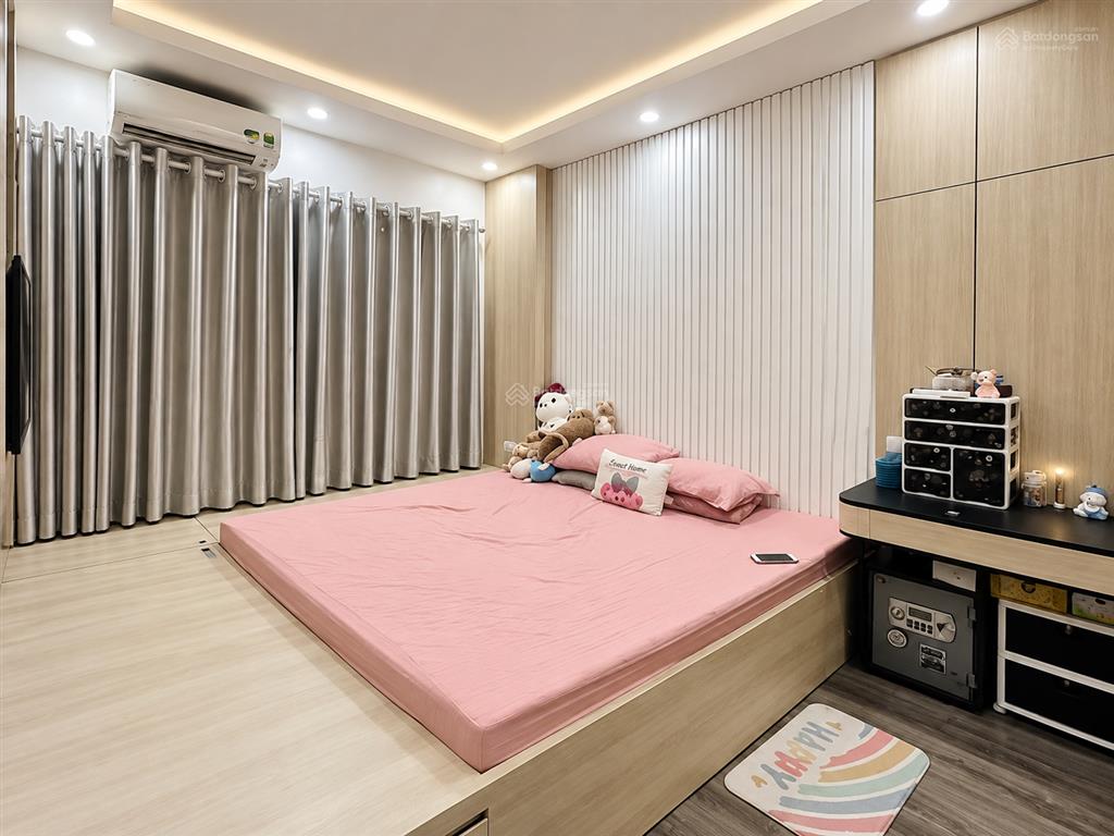 Văn cao, diện tích sử dụng 130m2, 3 ngủ đủ công năng gia đình nhỏ, gần hồ tây, metro s01 quần ngựa